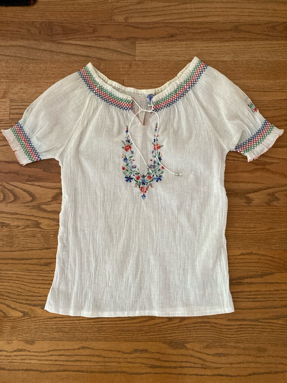 Vintage Greek White Floral Embroidered Peasant Top
